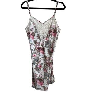 Victoria's Secret Slip Dress Womens Medium Floral Paisley Lace‎ Trim Nightgown